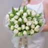 Букет «Весенняя свежесть» — из премиальных белых пионовидных тюльпанов Fortaleza №950