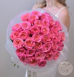 Букет «Малиновое сияние» — из пионовидных роз Get Lucky №958