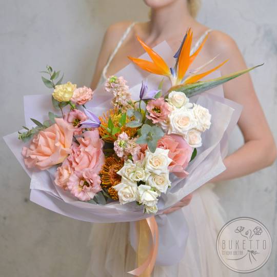 Купить летний букет цветов с доставкой по Москве | Заказать летний букет  цветов в BUKETTO