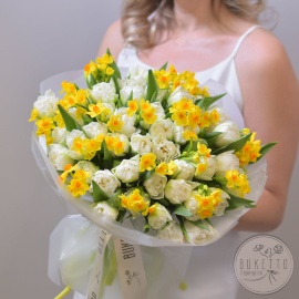 Букет «Солнечный вальс» — из премиальных пионовидных тюльпанов Galileo и нарциссов Soleil d'Or №962