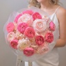 Букет «Сад желаний. Малиновые обещания» — из пионовидных роз, ранункулюсов Lady и гортензий №967
