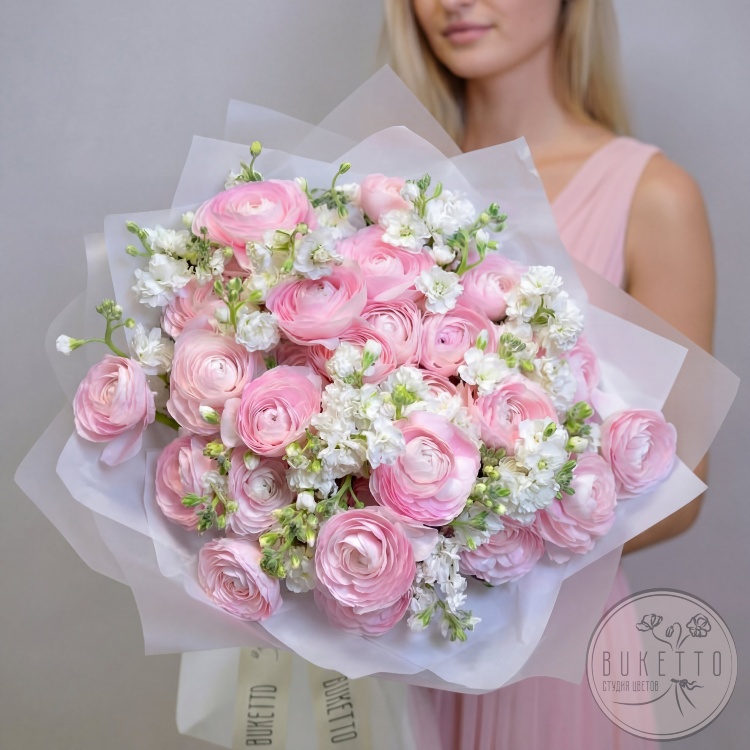 Букет из ранункулюсов и маттиолы №780